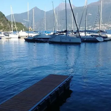 Casa Azzurra 梅纳焦